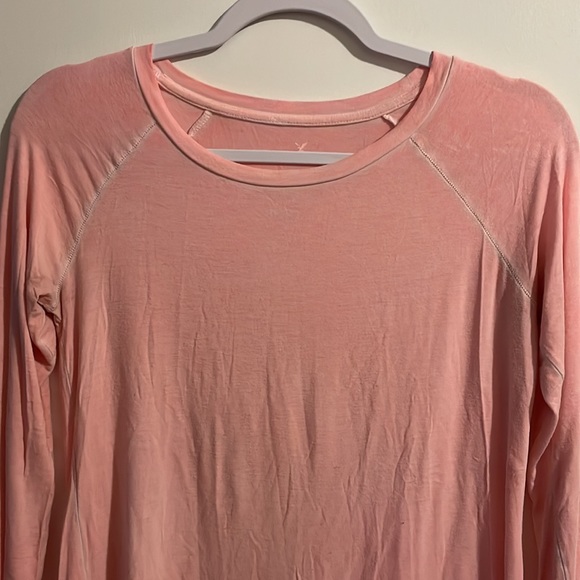 3/$15💛 🦅American Eagle Outfitters top🦅 - Picture 2 of 4